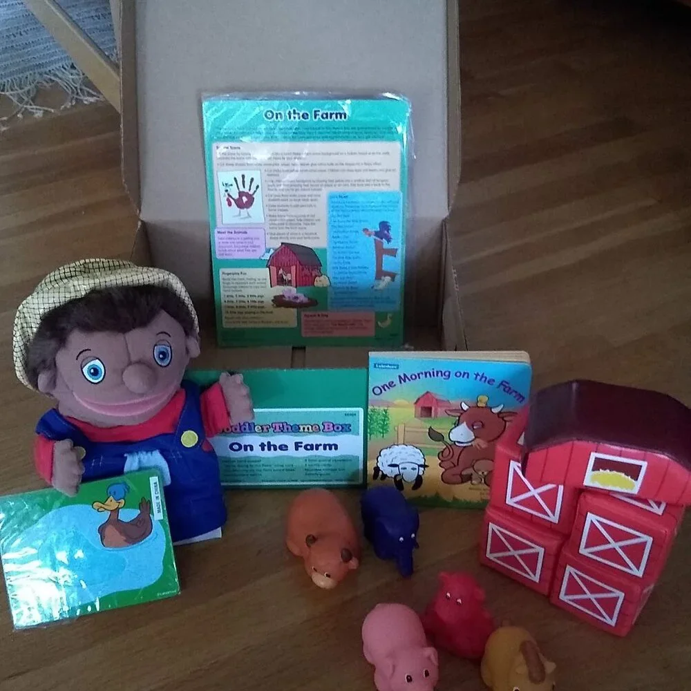 Lakeshore Toddler Theme Box 